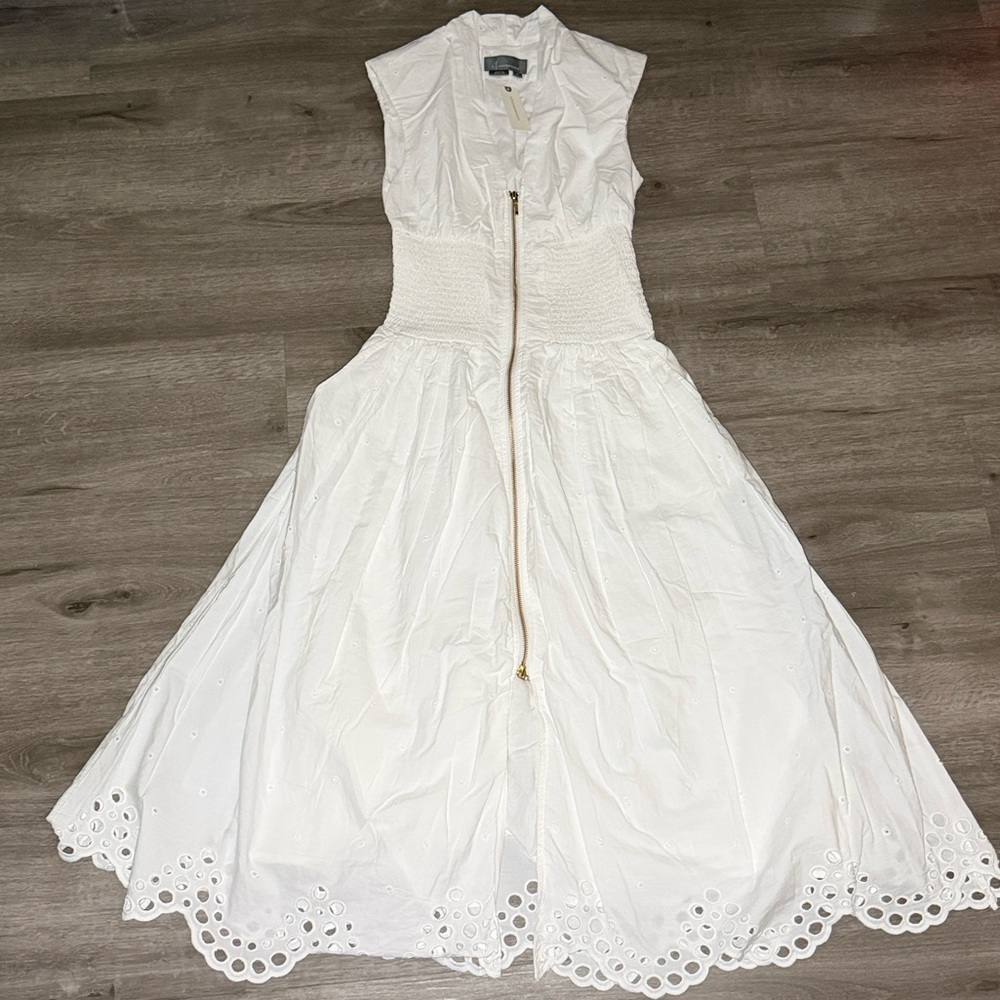 The Tommie Cap Sleeve smocked front zip shirt dress eyelet trim edition - Picture 6 of 13